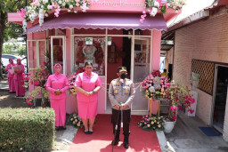 Kapolres Batu Resmikan Toko UMKM Bernuasa Korea