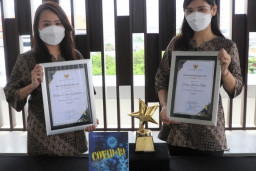 Dosen dan Mahasiswa Ubaya dapat Penghargaan dari Perpurnas RI