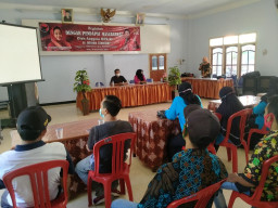 Ir.Mindo Sianipar Jaring Aspirasi Masyarakat Desa Karangkuten, Gondang, Mojokerto