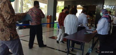 Dikonfirmasi Selalu Bungkam, Bupati Jember Tiba-Tiba Kunjungi Kantor BPK Jatim