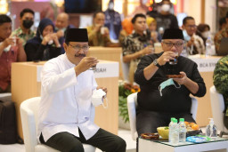 Apresiasi UMKM FESyar Jawa 2021 dengan Seruput Kopi