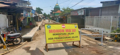 Terdampak Proyek Peningkatan Jalan, Pedagang Kecil Menjerit Lantaran Sepi Pembeli