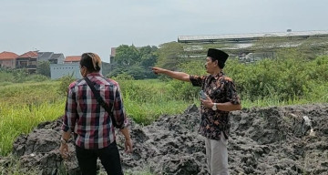 Manfaatkan Tanah Buangan Galian Jalur Rel Ganda, Desa kemangsen  Bagun BUMDes