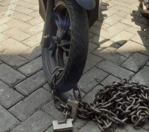 LBH Malang Nilai, Tindakan Gembok Motor Nasabah di Kantor Leasing Terkesan Apatis