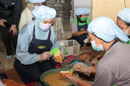 Cegah Pungli, Ning Sasha Kawal Keberadaan UMKM di Sidoarjo