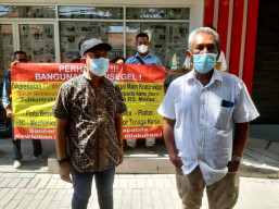 14 Subkon Gelar Aksi Protes di Gedung Intensive Care RSJ Menur