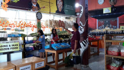 Omah Mlijo Bejo, Hadirkan Berbelanja Berkonsep Mini Market