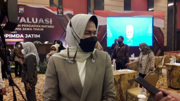 Wali Kota Batu Hadiri Rapat Evaluasi Penanganan Covid-19 bersama Forkopimda Jatim