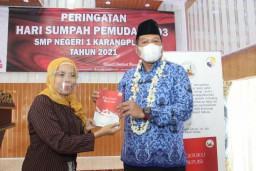 Wabup Malang Beri Apresiasi Peluncuran Buku 'Negeriku Berpuisi'