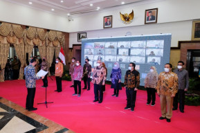 Pemkot Kukuhkan TPAKD Kota Surabaya