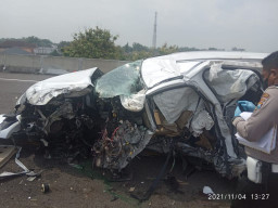 BREAKING NEWS: Artis Vanessa Angel Dikabarkan Tewas Kecelakaan di Tol Jombang