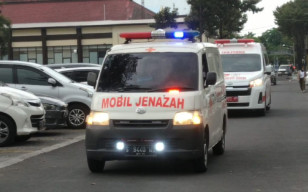 Mobil Vanessa Angel Oleng, Tabrak Pembatas Jalan lalu Terlempar 30 Meter