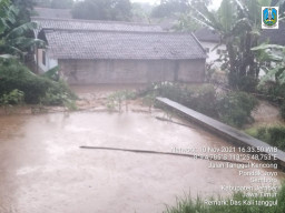 Tiga Kecamatan di Jember, Diterjang Banjir dan Longsor