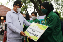 Pemkot Madiun Berikan Uang, Pekerjaan, hingga Beasiswa pada Atlet Berprestasi