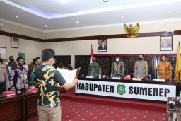 Deklarasi Damai Pilkades 2021, Bupati Fauzi Ajak Cakades Jaga Persatuan