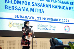 Sosialisasi Cegah Stunting, Ketua TP PKK Surabaya Diapresiasi DPR