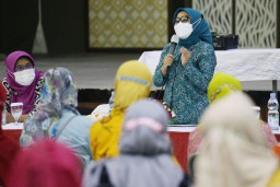 TP PKK Surabaya Sosialisasi Mitigasi Bencana ke Kadernya