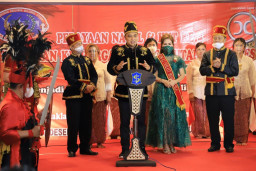 Terima Anugerah Gelar Kehormatan dari Sulut, Wali Kota Eri Ingatkan Toleransi