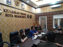 Sebanyak 13 Perkara, Kejari Surabaya Lebih Dulu Berikan Tuntutan Rehabilitasi