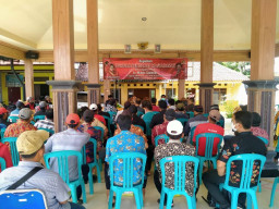 Politisi PDIP Ir. Mindo Sianipar Dengar Pendapat Masyarakat di Kec. Dawarblandong