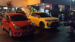 Polisi Sita Dua Mobil Mewah Milik Mahasiswi Bos Investasi Bodong di Lamongan