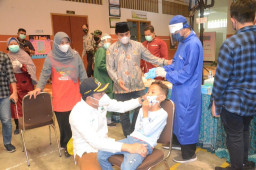 Pemerintah Gerak Cepat, Wabup Subandi Meninjau Tracing di SD AL Muslim