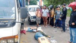 Dump Truk vs Motor, 2 Tewas di Jalan Mastrip, Karagpilang Surabaya