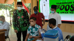 Pemkab Sidoarjo Gelar Vaksinasi Booster untuk Wartawan