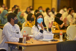 Wali Kota Eri  Minta MKKS SMP Swasta Bentuk Program Peningkatan Kompetensi Guru