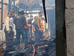 Gegara Puntung Rokok, Kakek Lumpuh di Ponorogo Ini Terpanggang