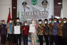 Wali Kota Batu Ajak Optimis Masyarakat Realisasikan Program Pembangunan