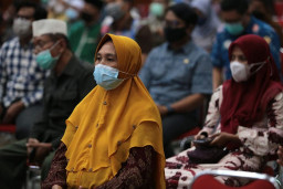 Wali Kota Eri Cahyadi Beri Insensif 2236 Hafidz dan Hafidzah di Kota Surabaya