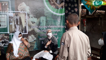 Staf Khusus Presiden RI, Kunjungi UMKM Penyandang Disabilitas di Griya Batik Shiny