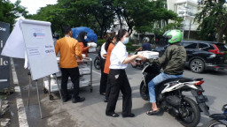 Hadapi Masalah Pelik, The Irsan Tetap Berbagi dan Selalu Mendo'akan Istri Anaknya