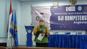 Minta Masyarakat Hati-hati Terhadap Pinjol, OJK Malang Beberkan Ciri Pinjol Ilegal