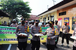 Melalui Tim Bhasudewa, Polres Blitar Kota Salurkan 1.452 Kilogram Beras Zakat Fitrah