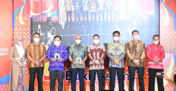 Bukit Asam Support Pemilihan Bujang Gadis Serasan 2022