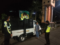 Dahsyatnya PMK, Polres Batu Razia Setiap Kendaraan Pengangkut Ternak