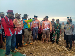 Festival Paralayang Puncak Lanjari Resmi Dibuka, Perkenalkan Potensi Wisata Sumenep