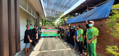 CV. Royal Jaya Berdayakan Karyawan dari Warga Setempat