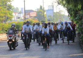 Gowes Bareng Walikota, Ramaikan HUT ke-18 RSUD Kota Madiun