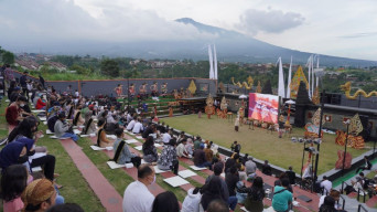 Warga Kota Batu Padati Arena Sendratari Arjuna Wiwaha, Ada Apa?