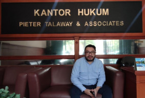 Notaris Edhi Susanto Diadili, Ronald Talaway: Ada Tiga Hal Patut Dipertanyakan