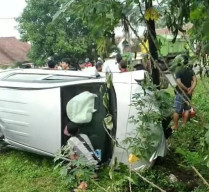 Laka Maut di Ponorogo, Xenia Hajar Pemotor hingga Tewas