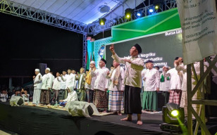 Ikuti Mujahadah Kubro, 15.000 Warga Nahdiyin Banjiri Tegal Sari Ponorogo