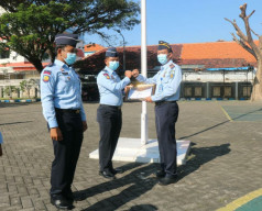 Gagalkan Penyelundupan Narkoba, Petugas Lapas Pemuda Madiun Diganjar Penghargaan