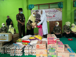 Hari Bhakti Adhyaksa dan IAD, Kejari Kota Madiun Gelar Bhakti Sosial