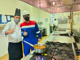 Subholding Gas Perdana Suplai LNG ISO Tank untuk Perhotelan di Bali