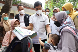 Wamenkes RI Nilai Pelayanan Posyandu Prima di Surabaya Mudahkan Masyarakat