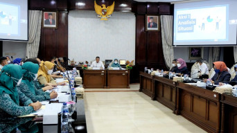 Pemkot Surabaya Dinilai Layak Jadi Pioner Pencegahan Stunting di Jatim